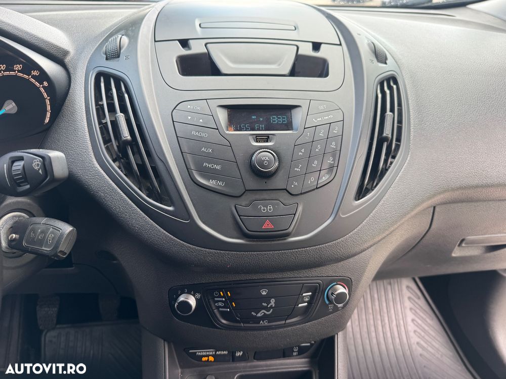 Ford Tourneo Courier 1.5 TDCi S&S Ambiente - 8