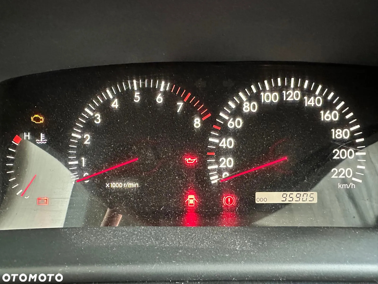 Toyota Corolla 1.6 VVT-i Sol - 8