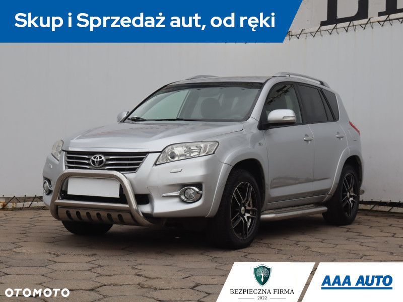 Toyota RAV4 - 3