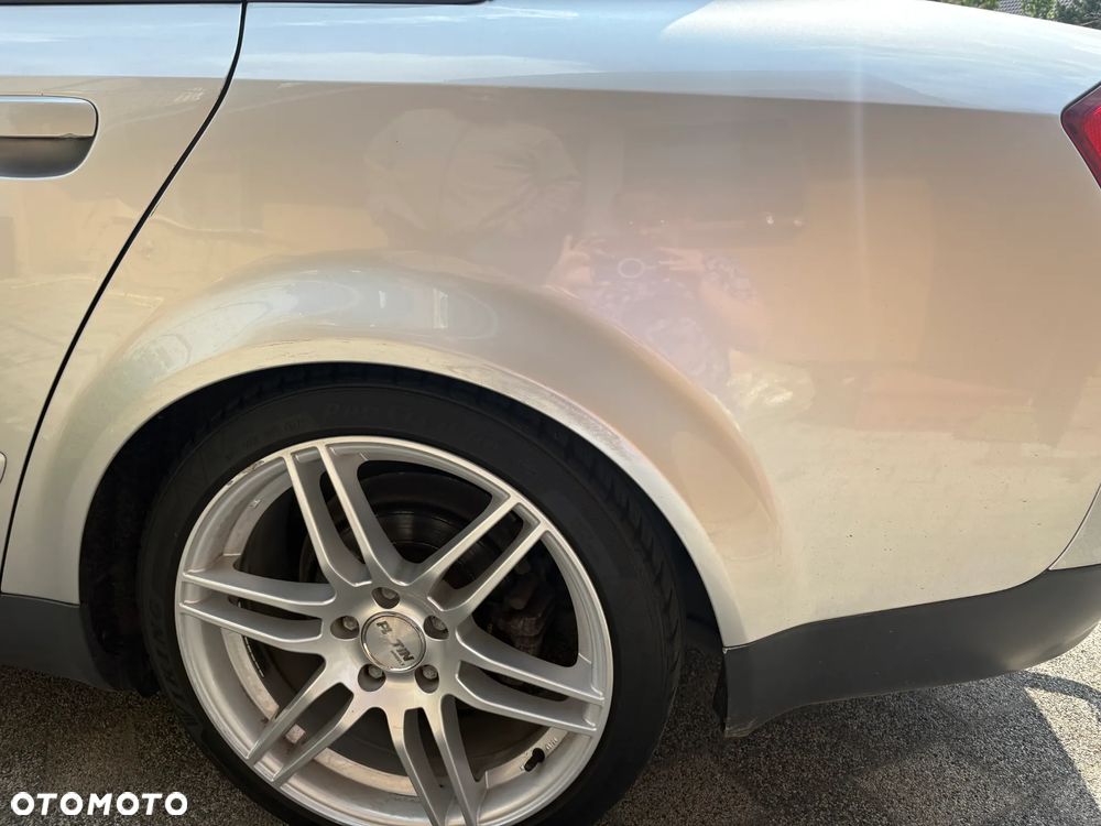 Audi A4 Limousine - 23