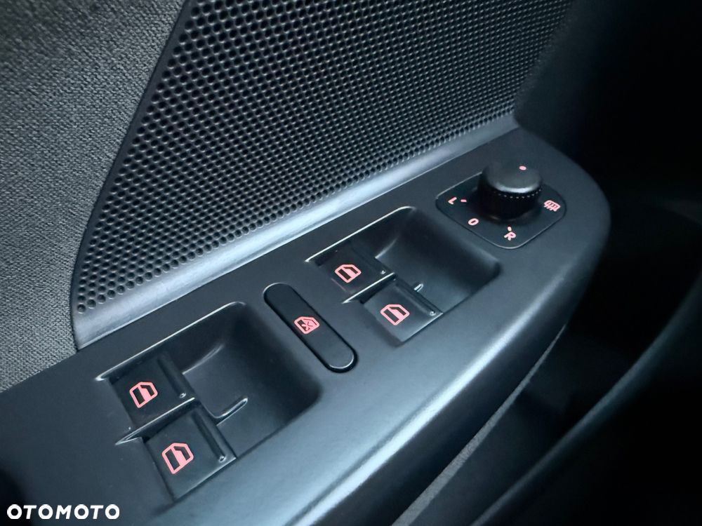 Volkswagen Golf 1.9 TDI United - 5