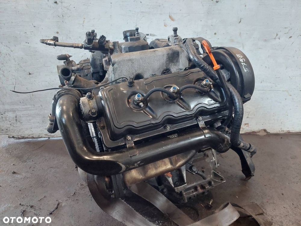 SILNIK DIESEL SŁUPEK + WTRYSKIWACZE AUDI A4 B6 2.5 TDI  AKE - 2