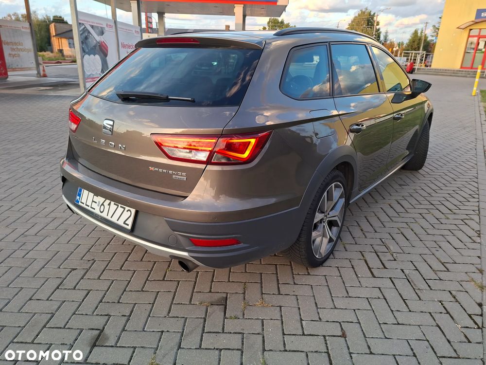 Seat Leon 1.8 TSI Xcellence S&S DSG - 11
