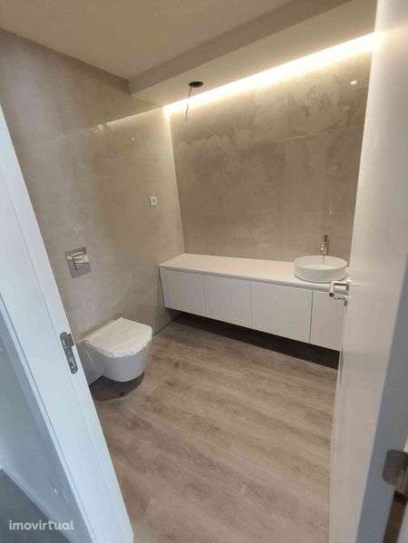 Imóvel T1 com varanda/terraço - Grande imagem: 5/12