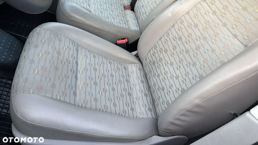 Volkswagen Transporter T5 - 15