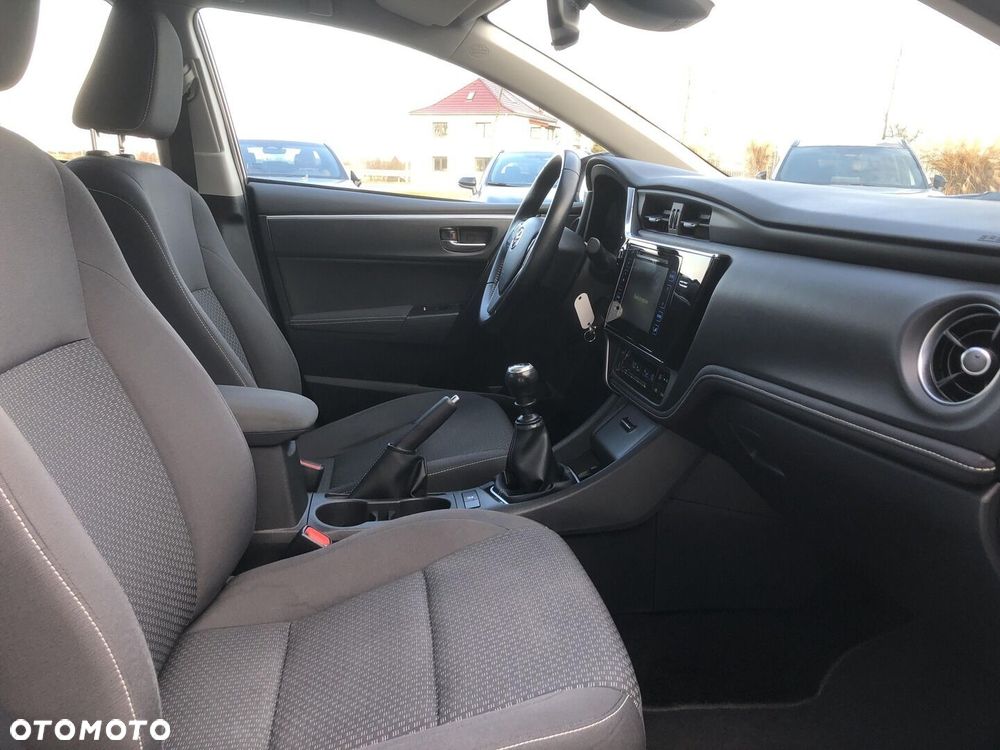 Toyota Corolla 1.6 Premium EU6 - 10