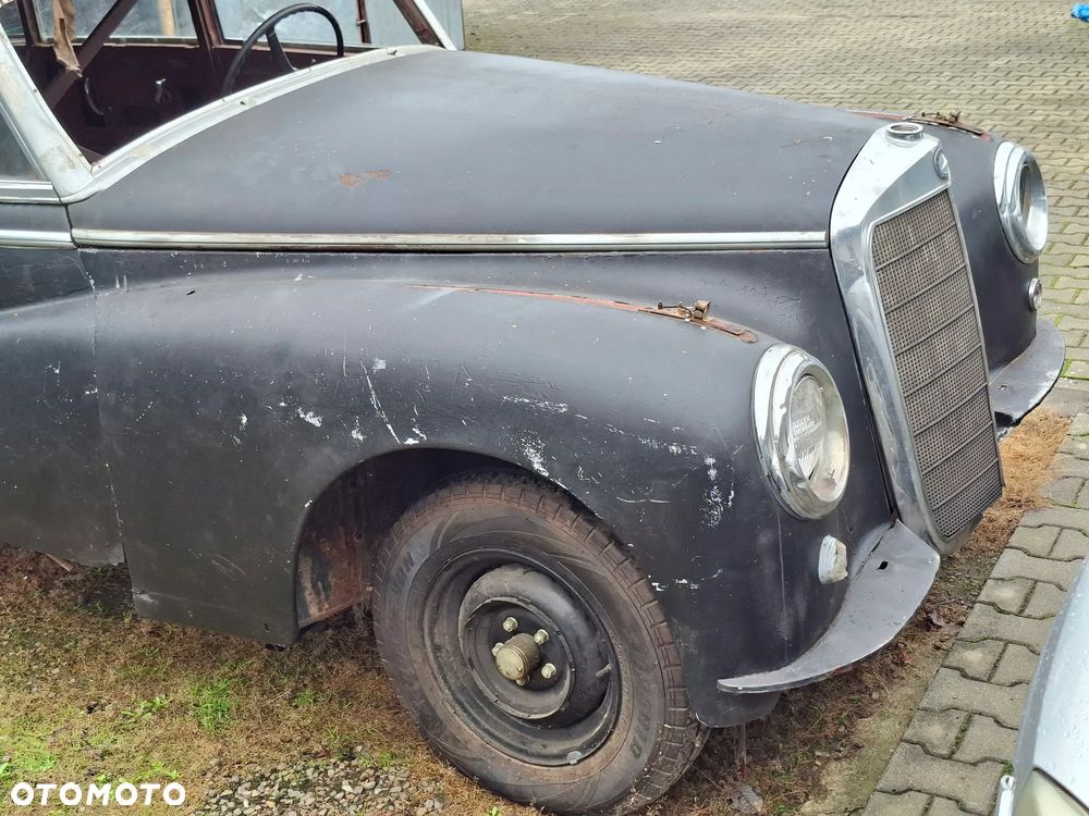 Mercedes-Benz Inny - 22