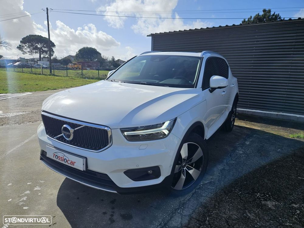 Volvo XC 40 D4 AWD Geartronic Momentum Pro - 2