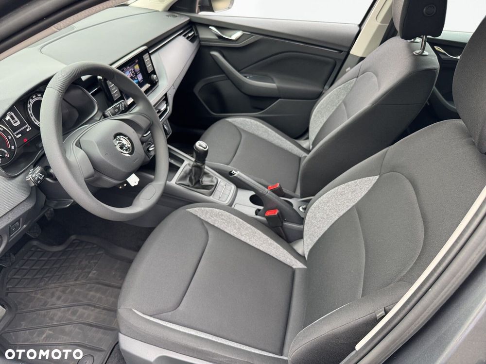 Skoda Kamiq 1.0 TSI Active - 11