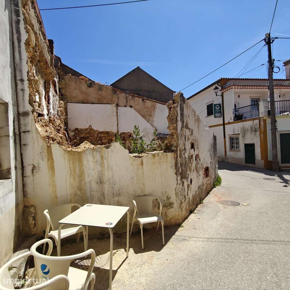 Ruína com Projeto de Moradia T3 | Ribeira Ruiva, Torres Novas - Grande imagem: 3/7
