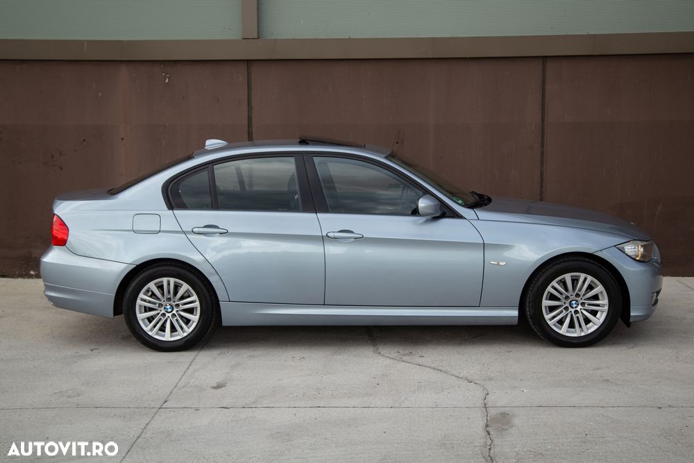 BMW Seria 3 - 30