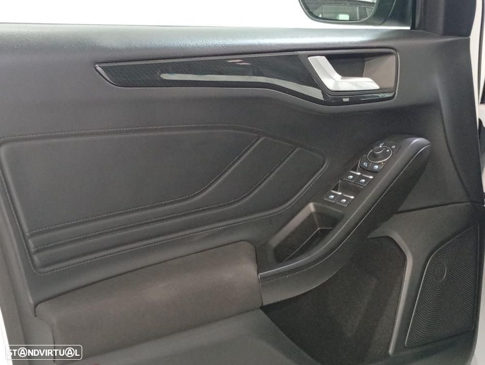Ford Focus 1.0 EcoBoost MHEV ST-Line - 16
