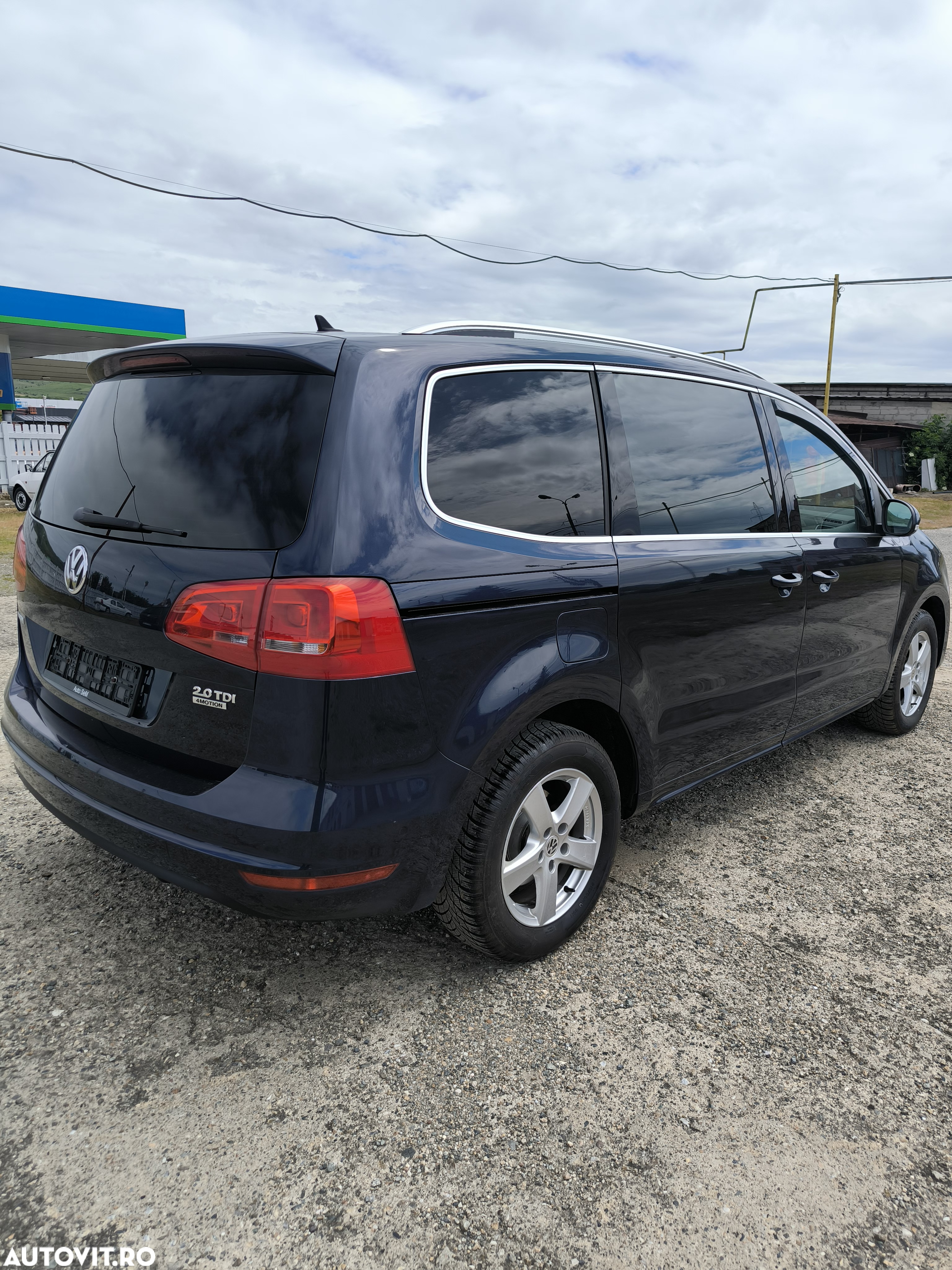 Volkswagen Sharan 2.0 TDI 4MOTION Blue Motion Life - 4