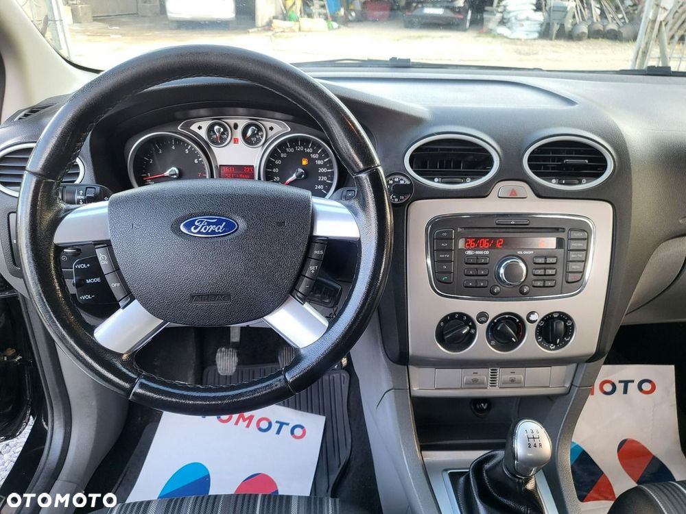Ford Focus - 17