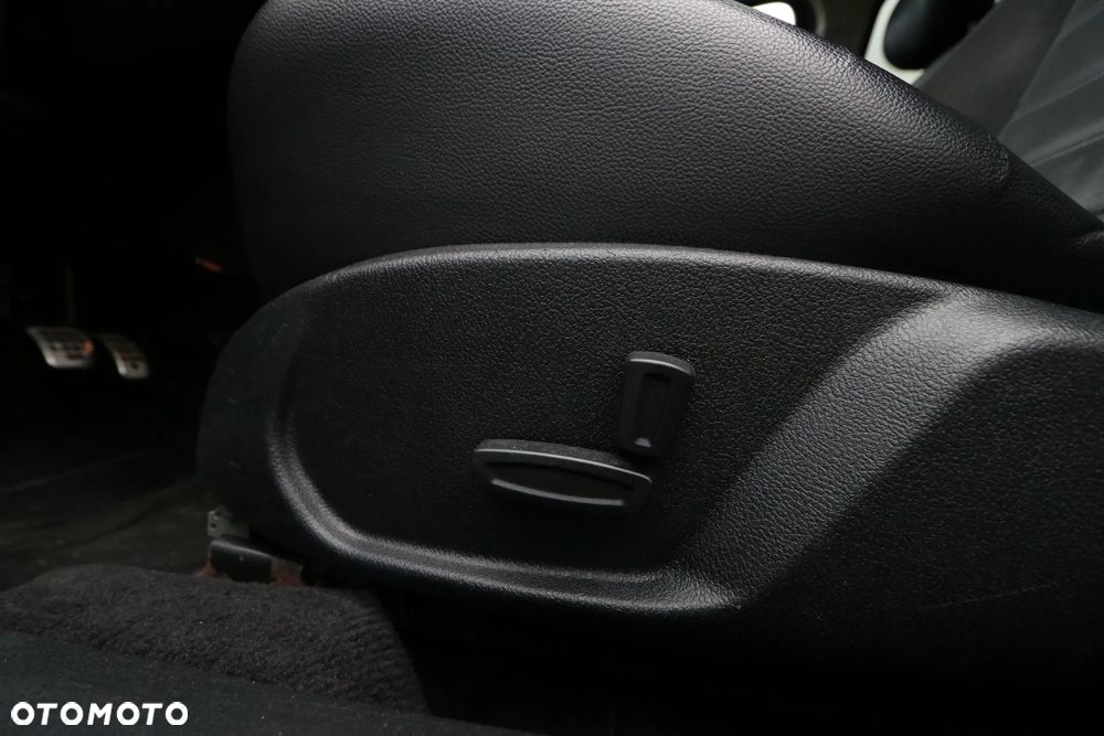 Ford Mondeo 2.0 TDCi Titanium X - 11