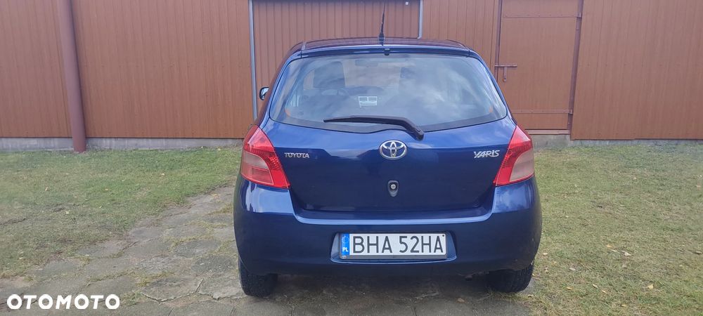 Toyota Yaris - 6