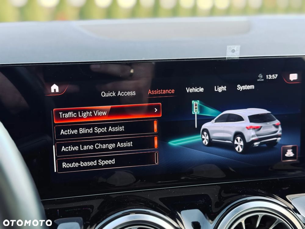 Mercedes-Benz GLA 250 4Matic 8G-DCT AMG Line - 35