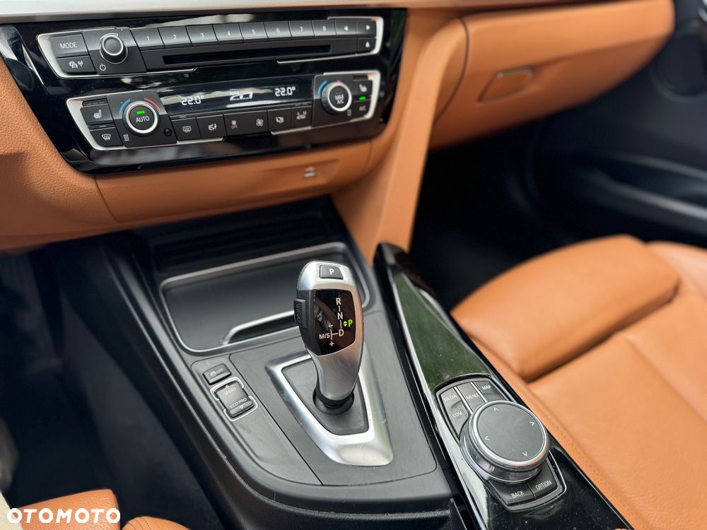 BMW Seria 3 318i GPF Luxury Line - 11