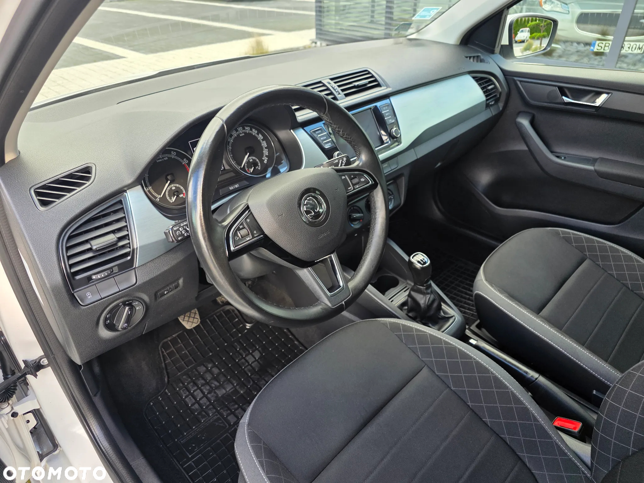 Skoda Fabia 1.0 Ambition - 26