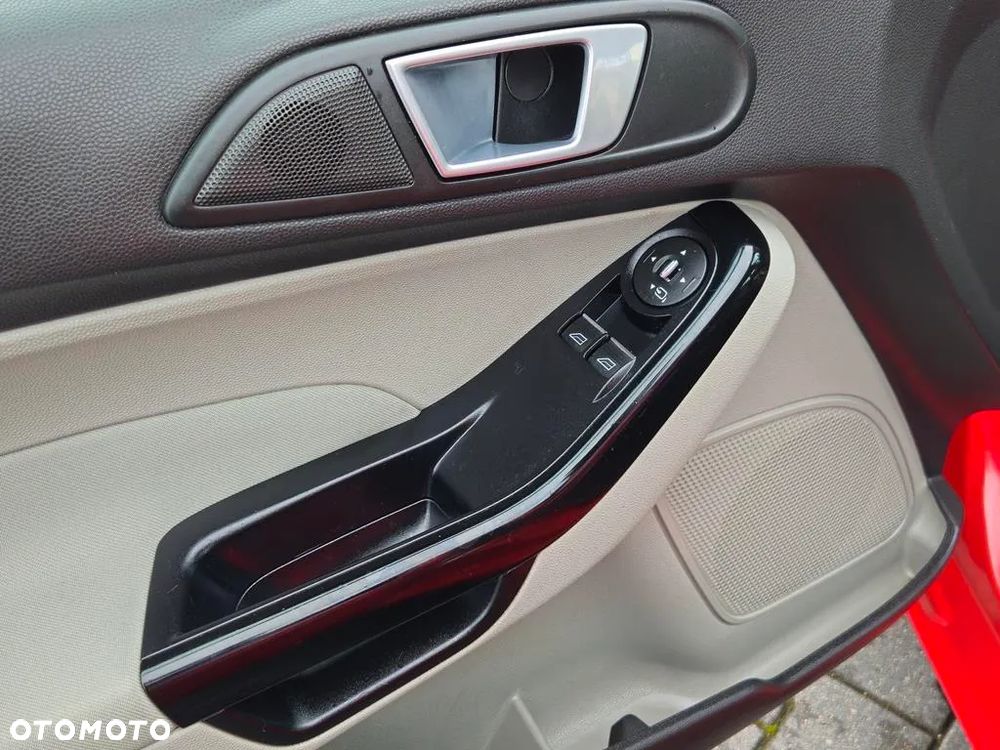 Ford Fiesta 1.0 EcoBoost Titanium ASS - 38