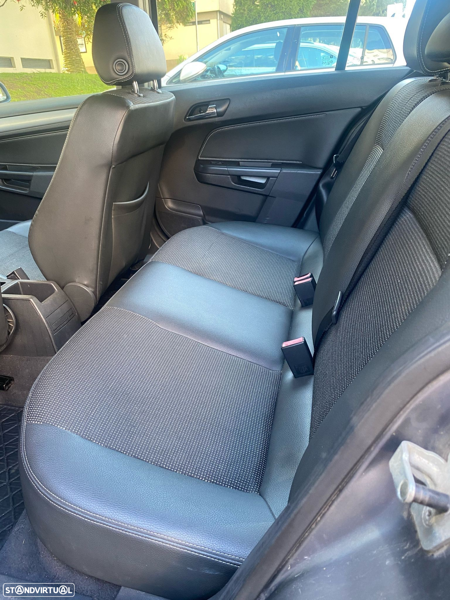 Opel Astra 1.3 CDTi Elegance - 4
