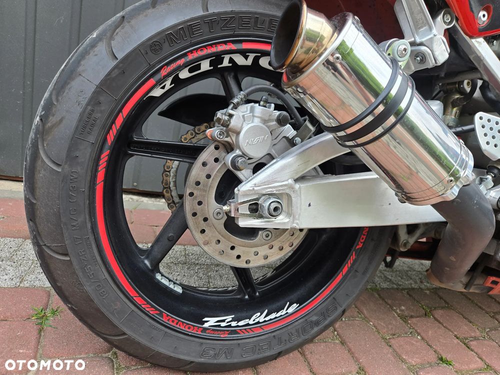 Honda CBR - 27