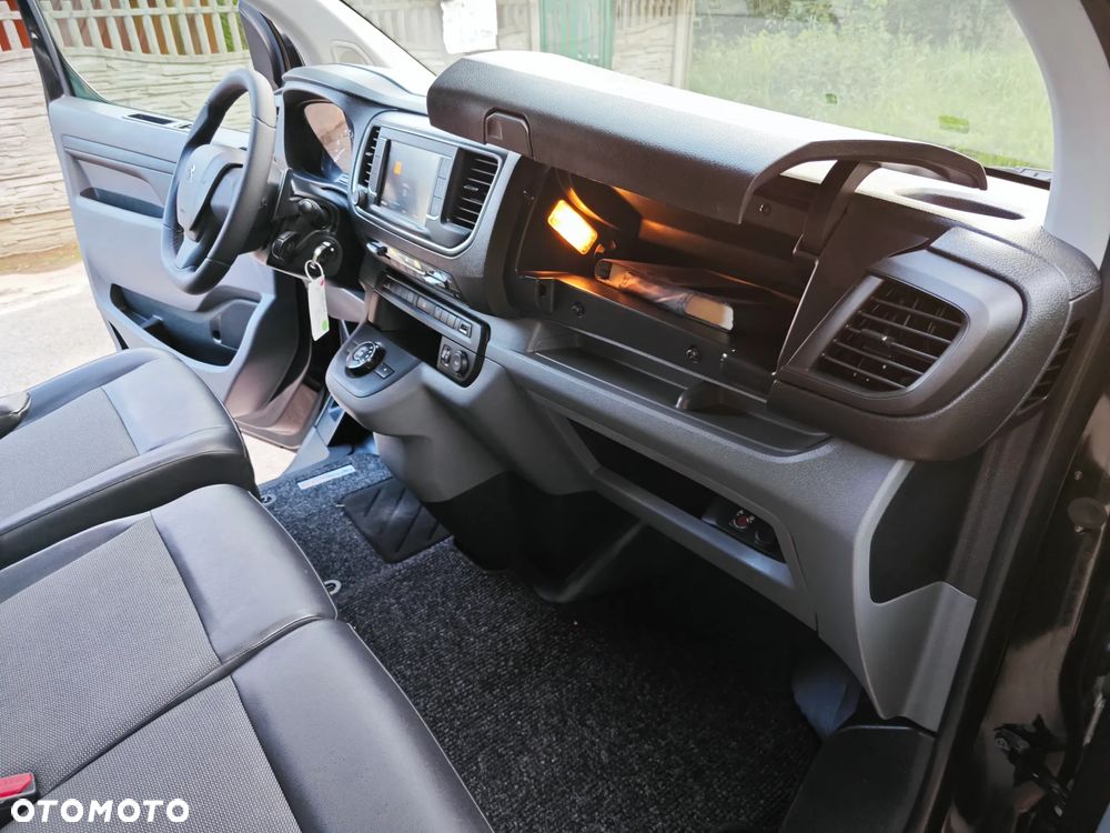 Peugeot EXPERT L2H1 LONG AUTOMAT 2.0 180KM DUŻY SERWIS - 26