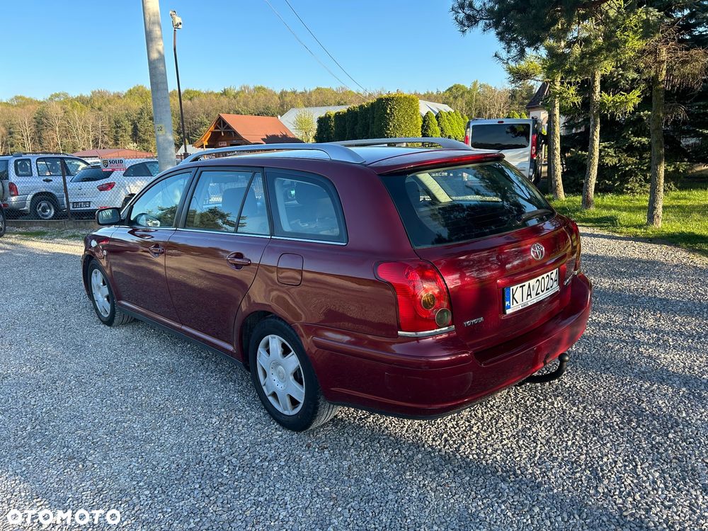 Toyota Avensis 2.0 D-4D Sol - 6