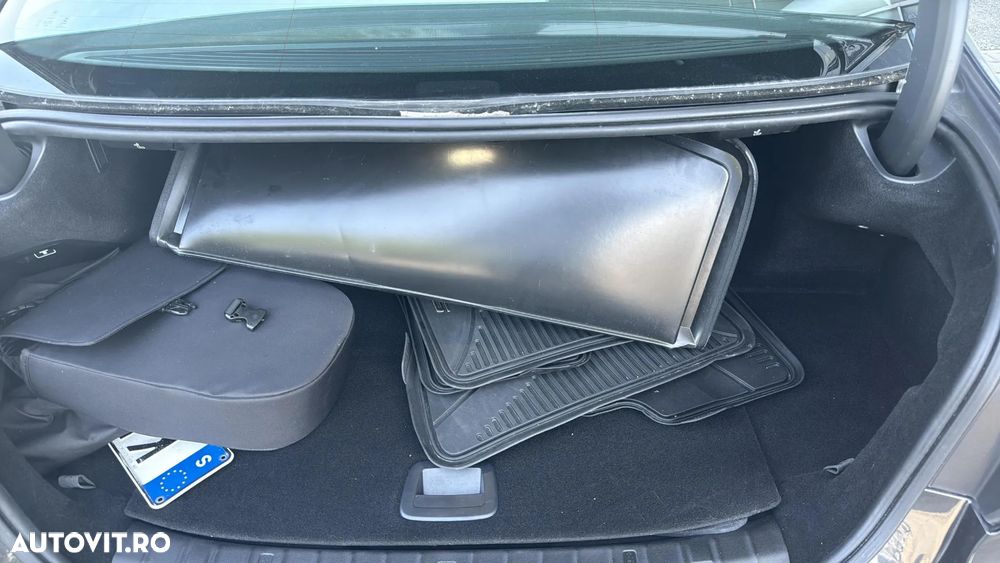 BMW Seria 5 530e xDrive AT PHEV - 19