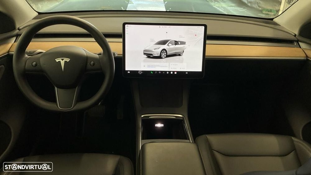 Tesla Model Y Long Range Dual Motor AWD - 8