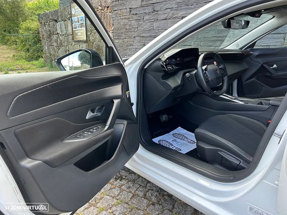 Peugeot 308 Hybrid 180 e-EAT8 Allure - 11