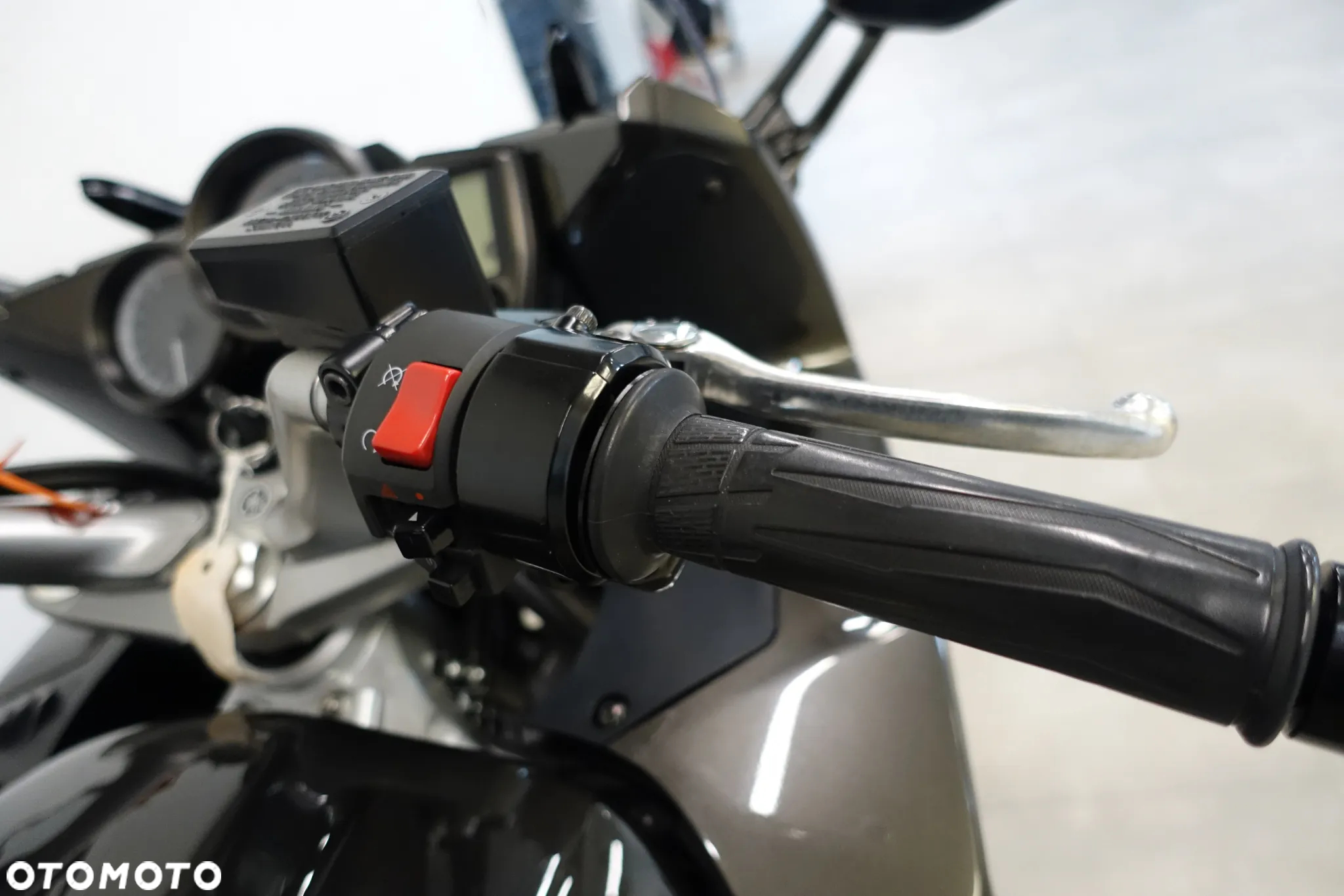 Yamaha FJR - 12