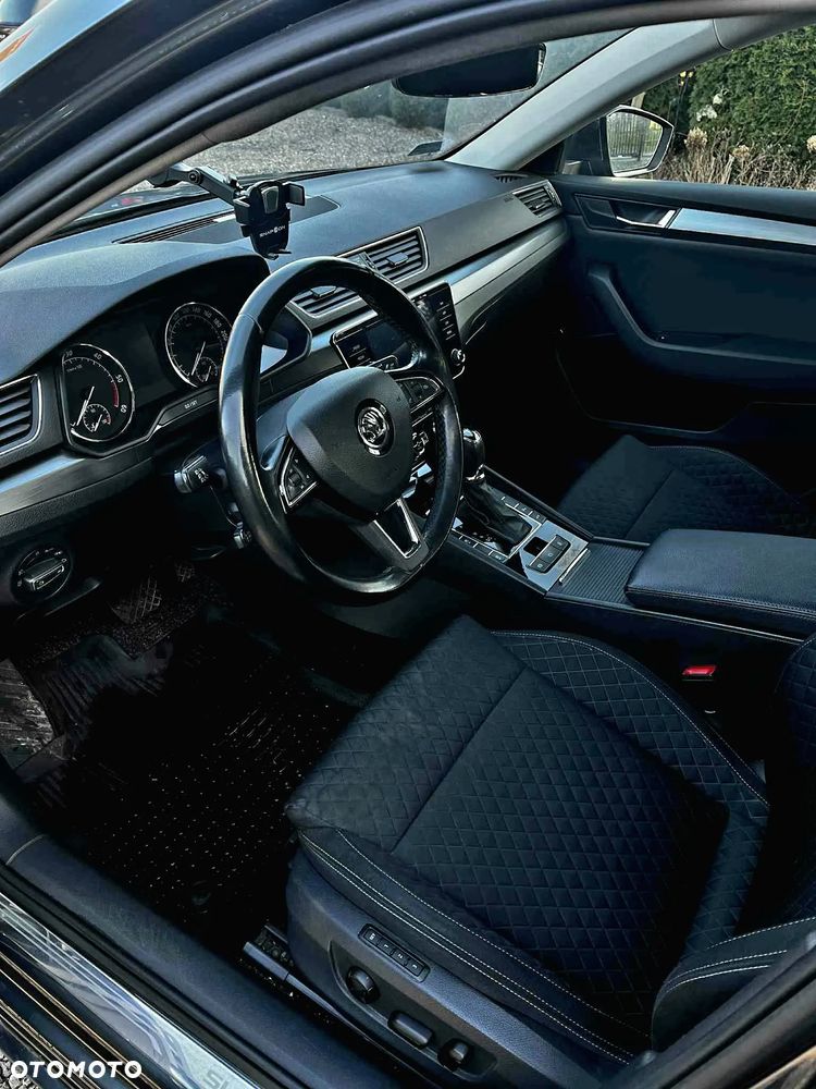 Skoda Superb 2.0 TDI Style DSG - 9