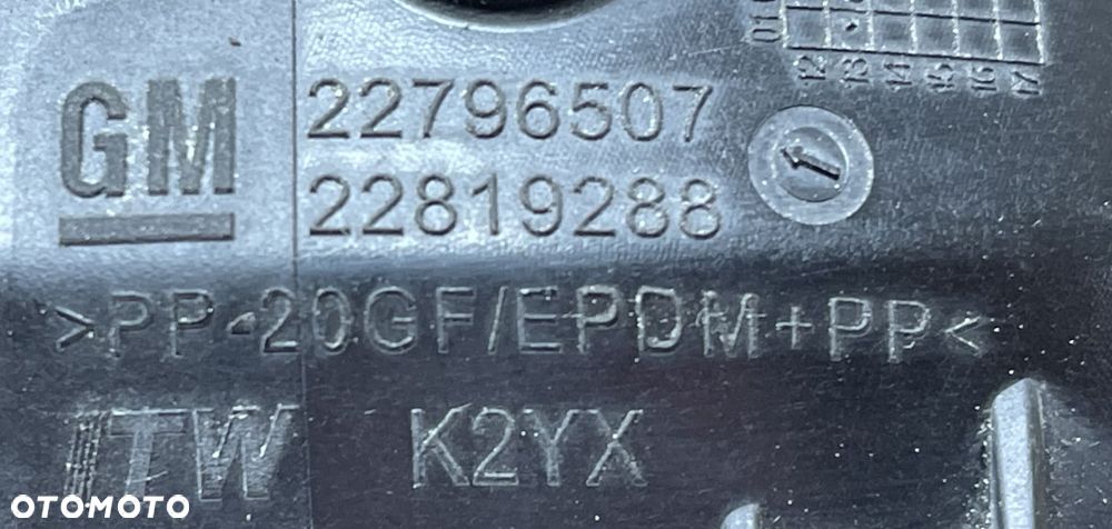 P9 GMC YUKON XL IV 2015 - 5.3 KLAPKA WLEWU PALIWA KOREK 22796507 121V - 7