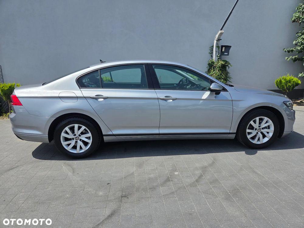 Volkswagen Passat - 6