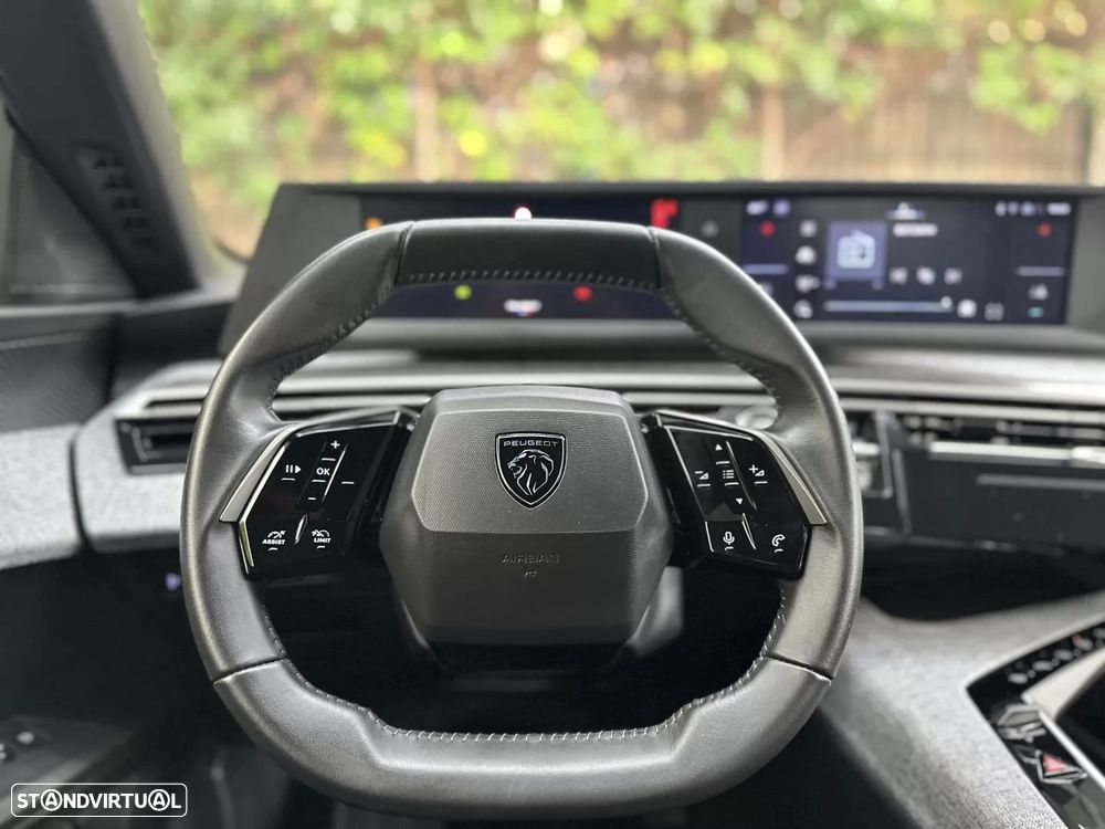 Peugeot 3008 1.2 Hybrid Allure e-DCS6 - 17