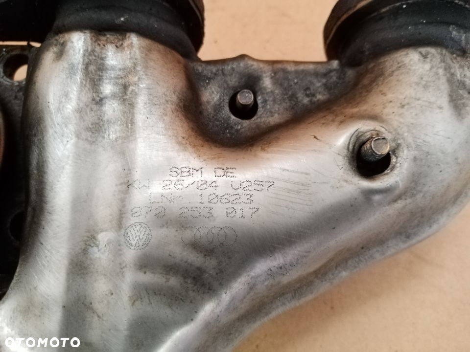 Kolektor wydechowy VW Touareg 2.5 TDI 070253017 - 7