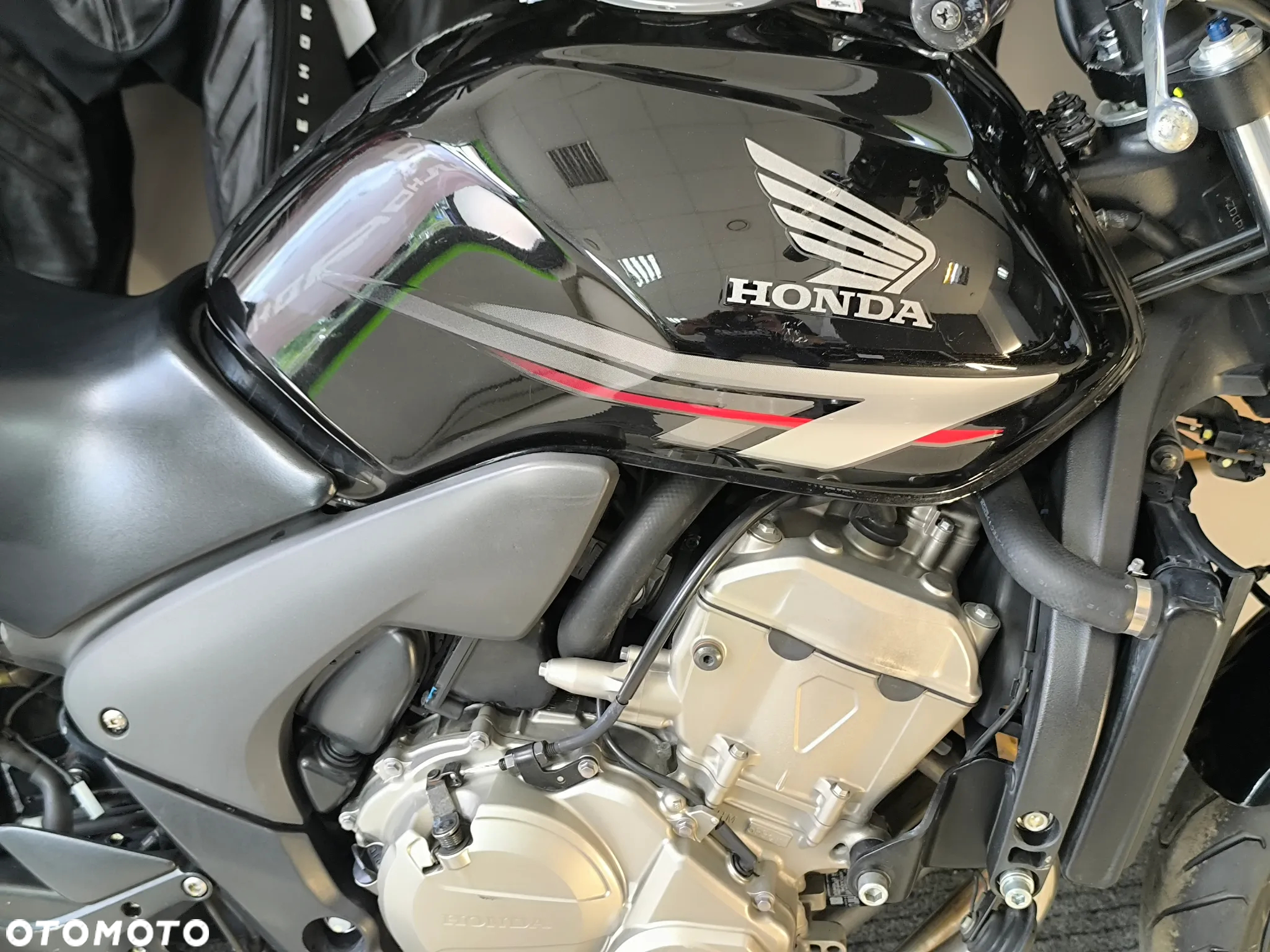 Honda CBF - 16