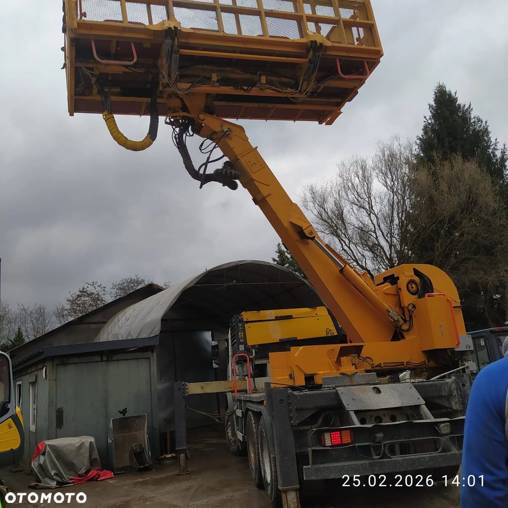 Mercedes-Benz axor - 5