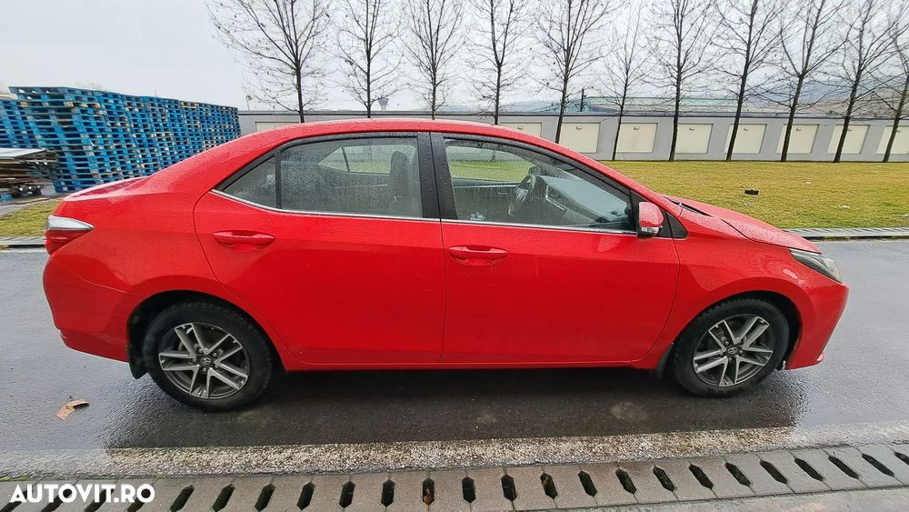 Toyota Corolla 1.4 D-4D Luna - 4