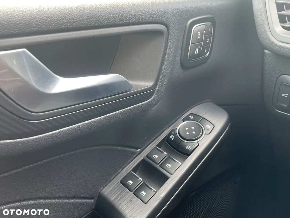 Ford Kuga 2.5 FHEV AWD ST-Line X eCVT - 20
