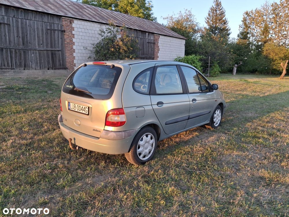 Renault Scenic - 3