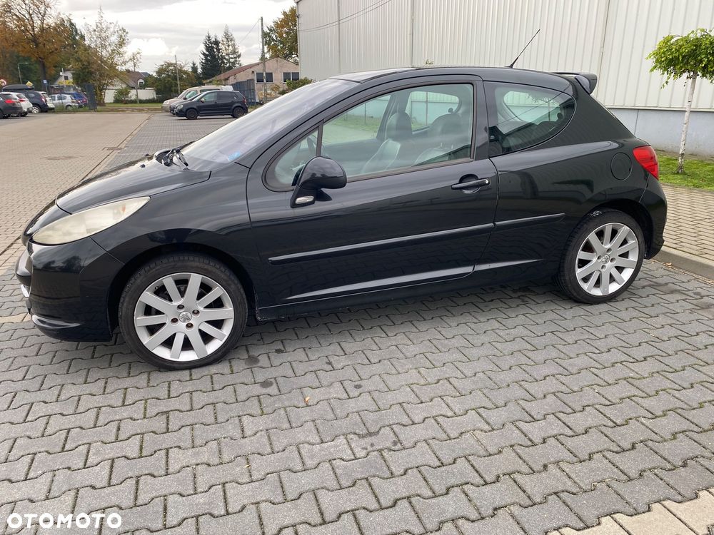 Peugeot 207 - 16