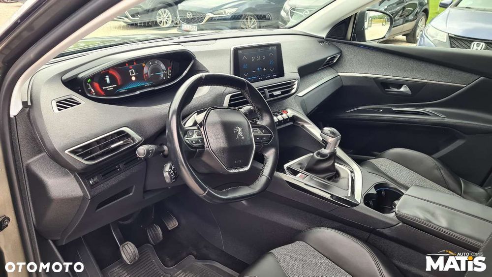Peugeot 5008 - 25