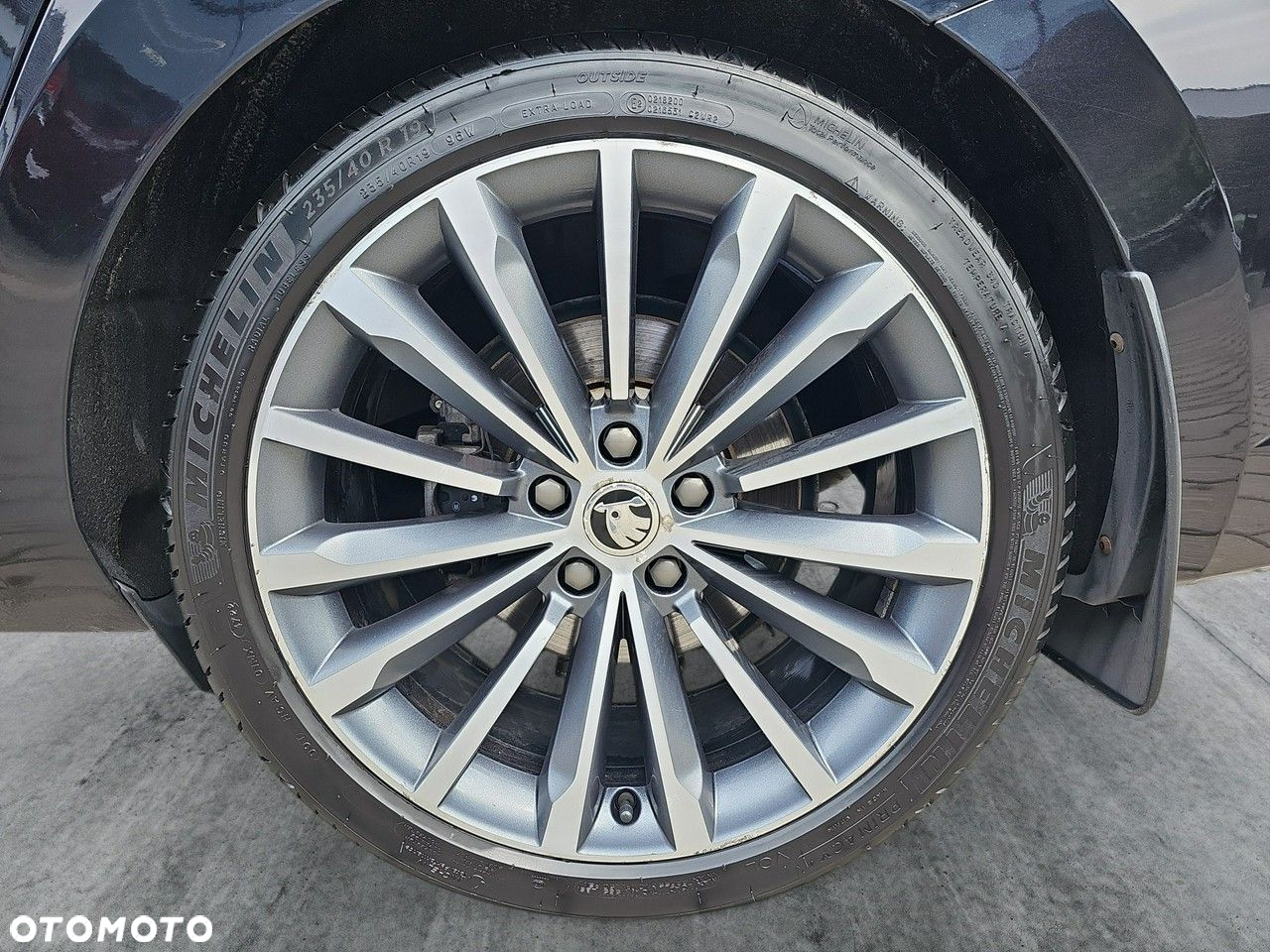 Skoda Superb 2.0 TDI 4x4 L&K DSG - 9