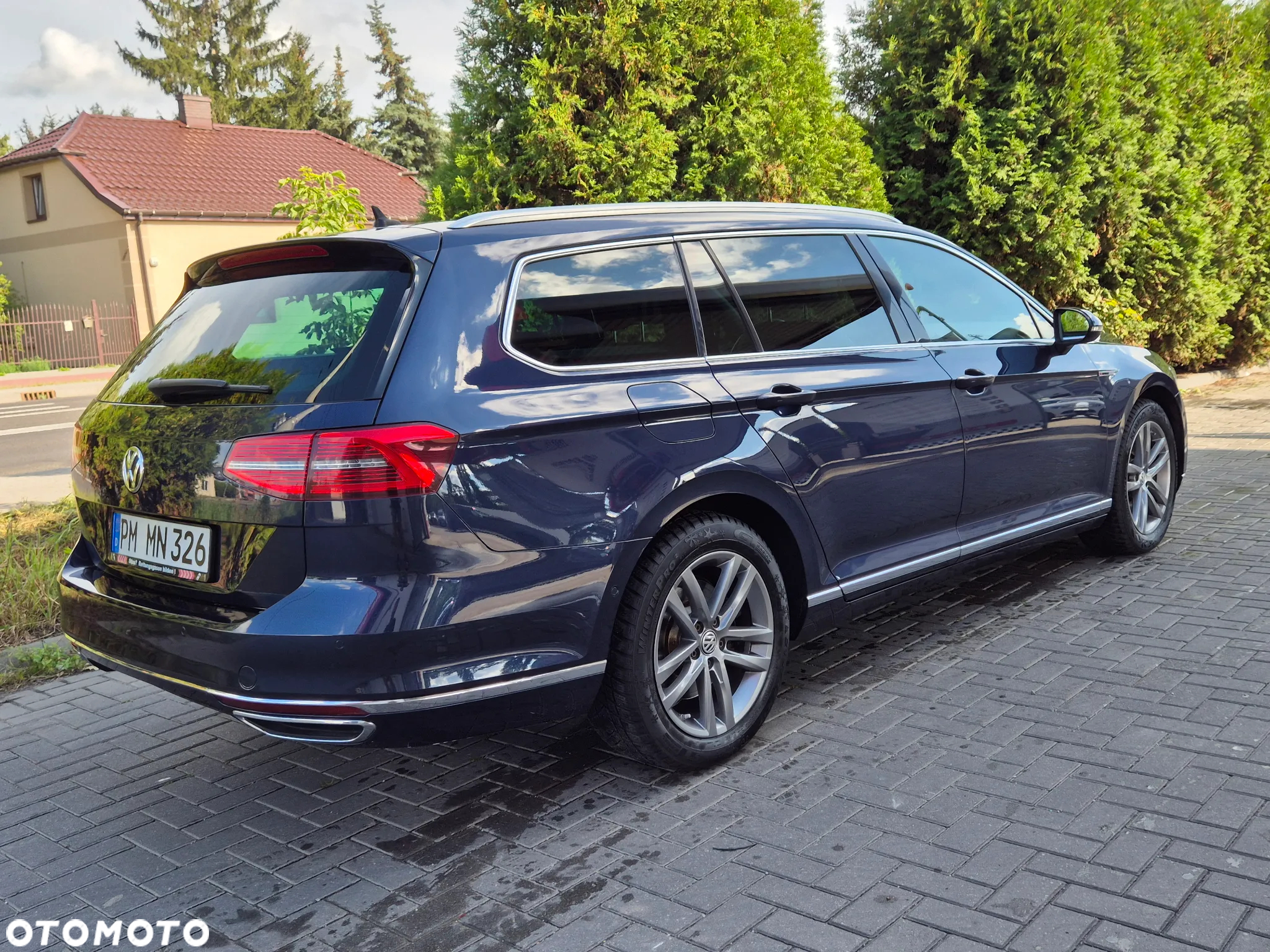 Volkswagen Passat 2.0 TDI 4Mot R-Line Edition DSG - 10