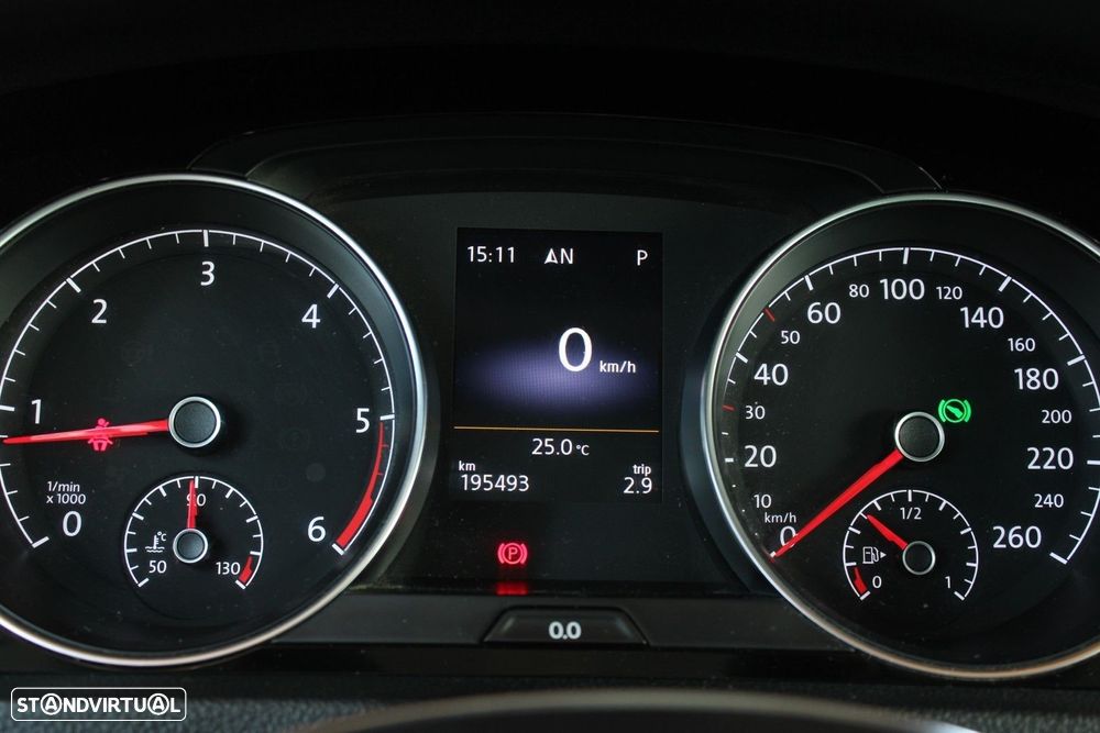 VW Golf Variant 1.6 TDi BlueMotion DSG Cup - 15