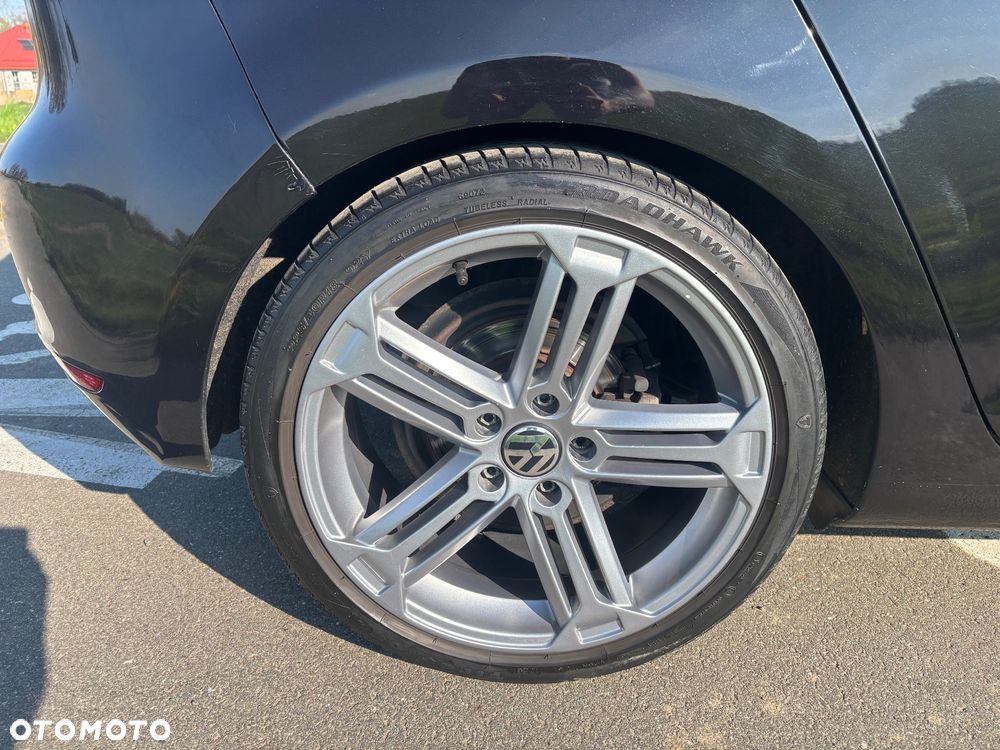 Volkswagen Golf 2.0 TDI Highline - 16