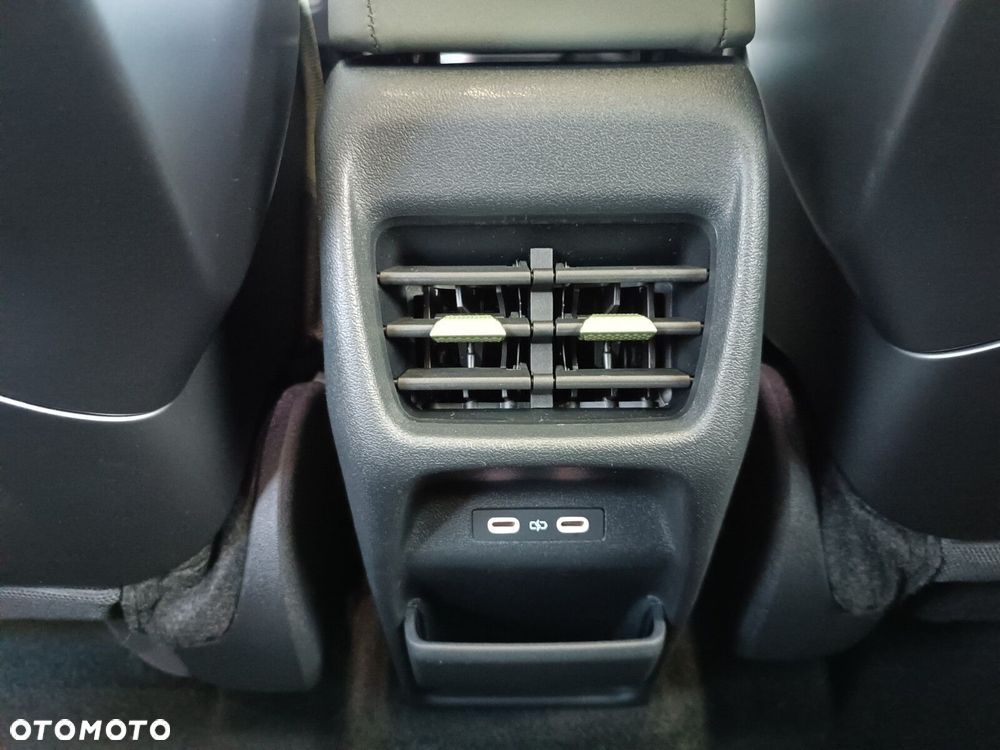 Cupra Raval - 20