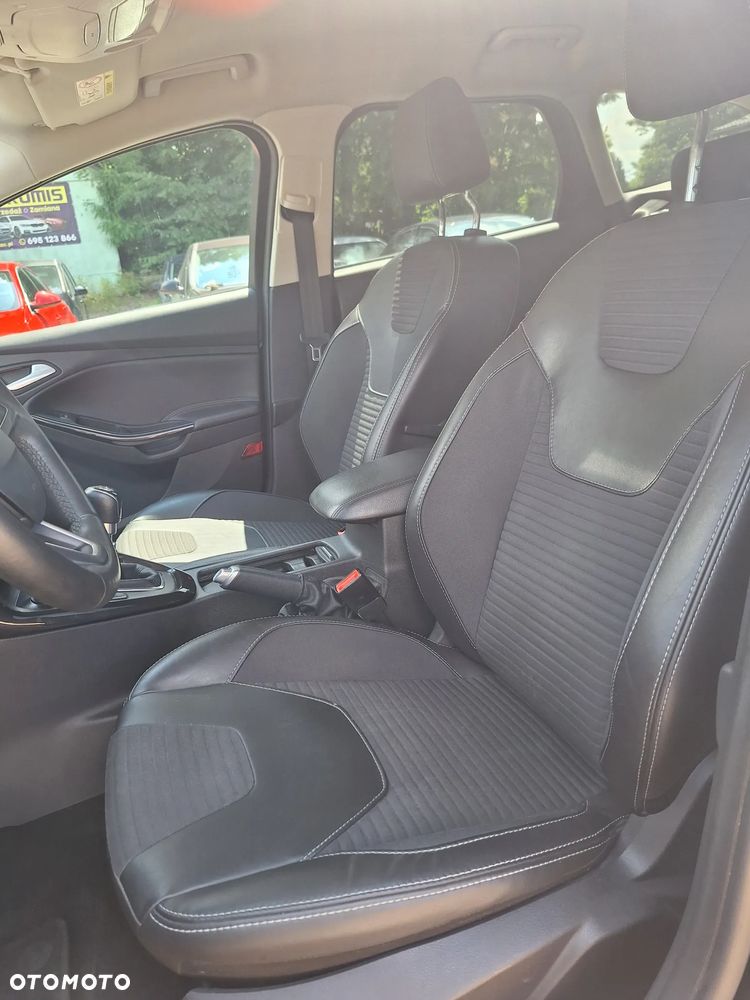 Ford Focus 1.5 TDCi DPF Start-Stopp-System Titanium - 19